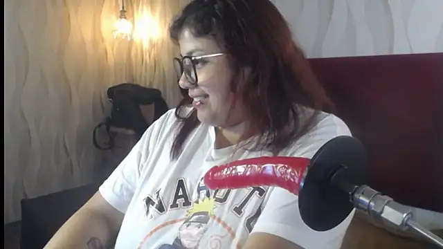 danna garza online show from December 2025 04:50:01 AM