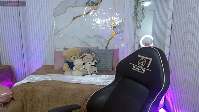 Canndyy tay1 online show from March 2026 12:00:02 PM