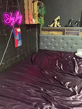 Shy-Ivy online show from April 2026 09:12:02 PM