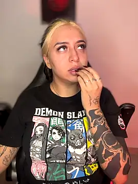 VeloraVyxen  online show from December 2025 03:04:01 AM