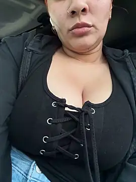 yesslove online show from February 2026 01:22:01 AM