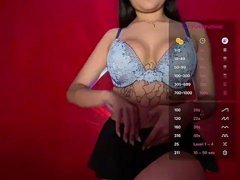 reinaass online show from May 2026 05:27:02 AM