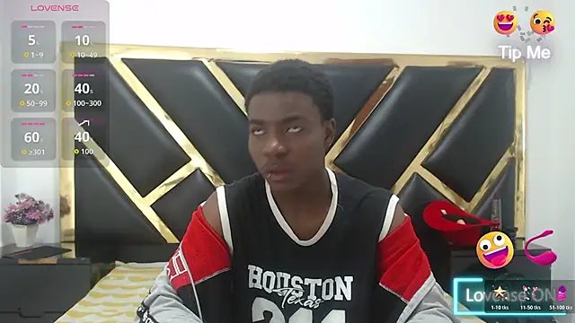 NoahJhonson69 online show from January 2026 06:55:02 PM