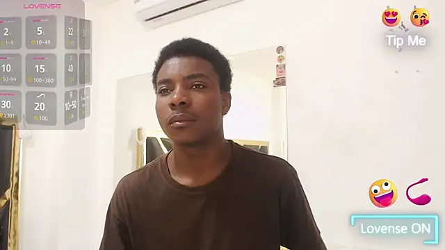 NoahJhonson69 online show from February 2026 12:42:02 PM