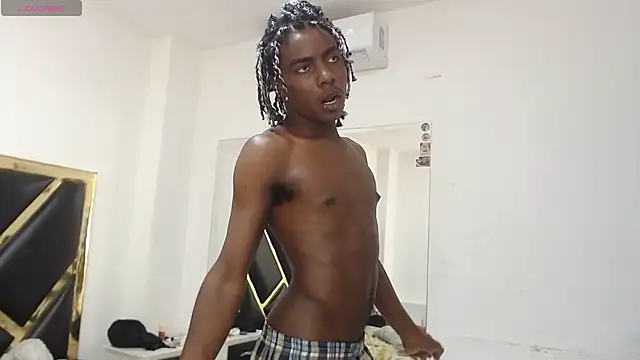 NoahJhonson69 online show from May 2026 06:09:01 PM
