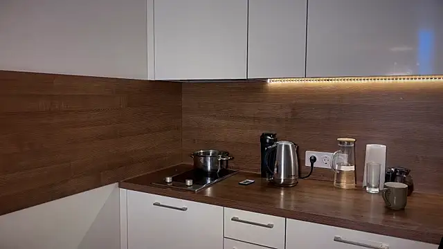 Even Vrot online show from March 2026 08:20:02 AM