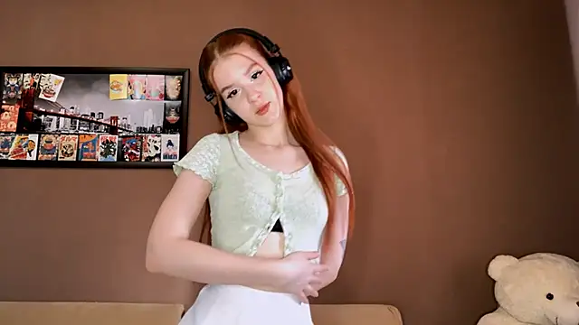 MichelinaCropleys online show from November 2025 06:13:01 AM