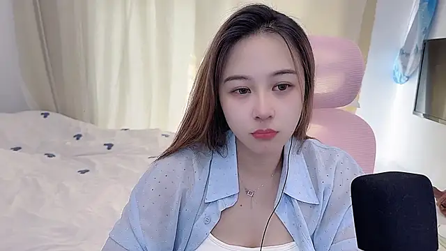 TTtia  online show from December 2025 01:32:02 AM