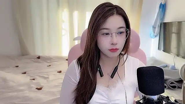 TTtia  online show from January 2026 01:19:01 AM