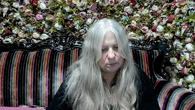 Snapshot of mariabelladonna chatting on December 2025 11:47:02 PM mariabelladonna online show from December 2025 11:47:02 PM