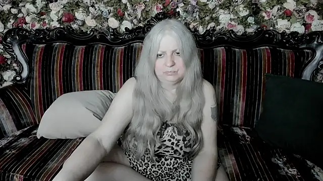 Snapshot of mariabelladonna chatting on June 2026 11:48:01 AM mariabelladonna online show from June 2026 11:48:01 AM