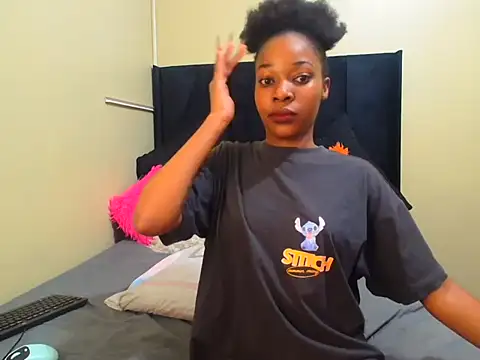 LisaBluexxx1 online show from April 2026 09:38:02 PM