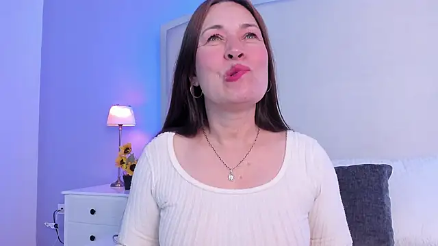 helen larkin online show from February 2026 07:34:02 PM