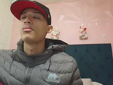 saniasex2025 online show from December 2025 01:17:04 PM