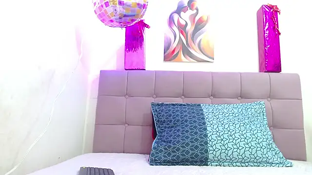 Snapshot of kloe_wish chatting on November 2025 02:39:02 PM kloe wish online show from November 2025 02:39:02 PM