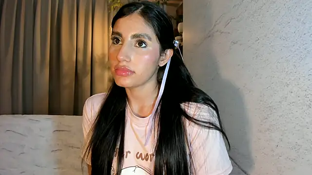 Snapshot of IsabelaStefano chatting on July 2026 03:24:02 AM IsabelaStefano online show from July 2026 03:24:02 AM