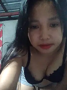 Snapshot of Sweet-Jhonna chatting on November 2025 06:32:01 PM Sweet-Jhonna online show from November 2025 06:32:01 PM