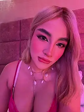 NathalieRoss1 online show from May 2026 06:32:01 AM