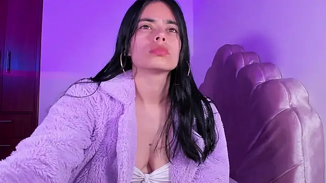 Snapshot of BelleVaal chatting on November 2025 03:20:01 AM BelleVaal online show from November 2025 03:20:01 AM