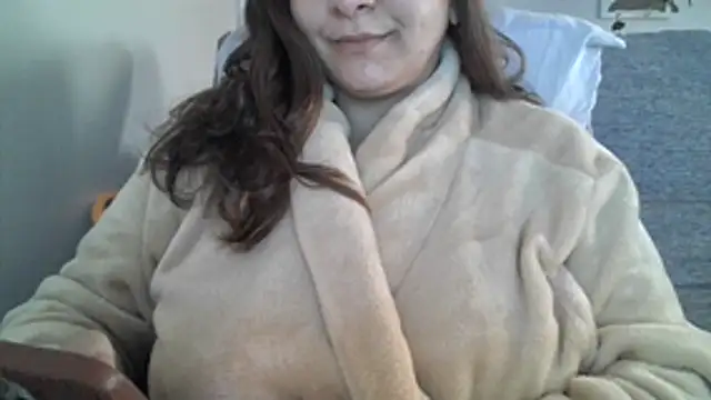 Snapshot of xxxluana chatting on June 2026 02:08:01 PM xxxluana online show from June 2026 02:08:01 PM