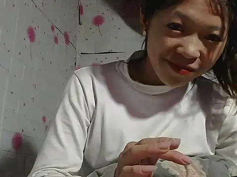 Kim mon online show from November 2025 02:20:01 PM