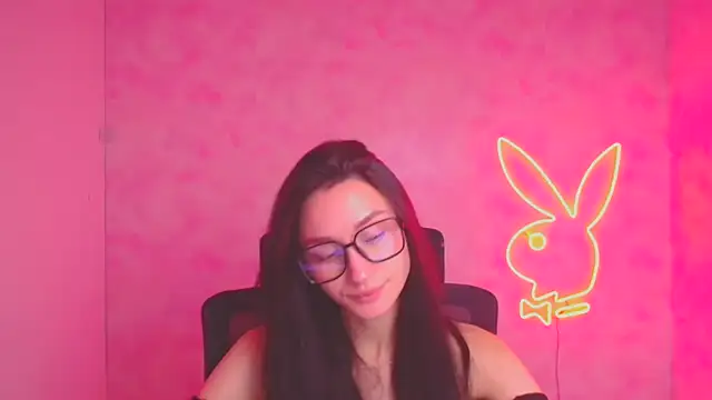 Stella XO online show from November 2025 06:23:02 AM