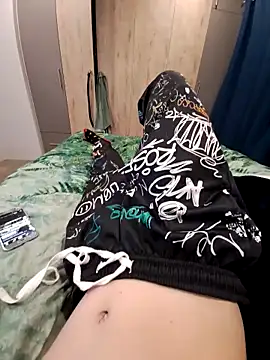 Snapshot of Tinny_Twink_RSA chatting on November 2025 07:25:02 PM Tinny Twink RSA online show from November 2025 07:25:02 PM