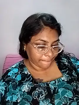 Riya-mallus online show from November 2025 12:04:01 PM