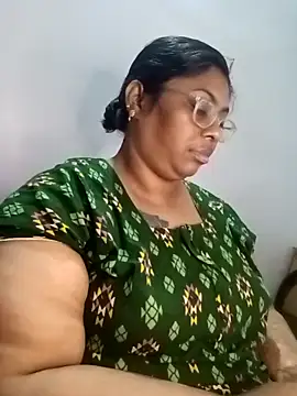 Riya-mallus online show from November 2025 06:49:01 AM