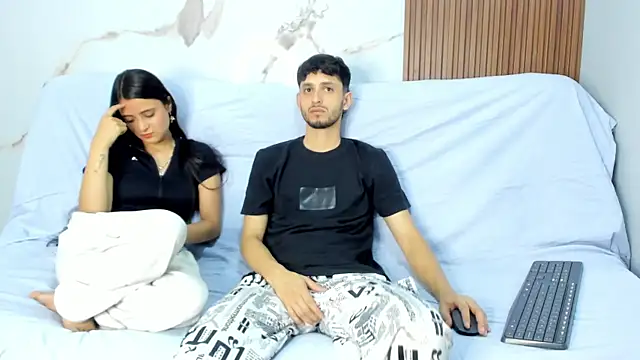 Snapshot of dracke_and_zara chatting on July 2026 01:15:02 PM dracke and zara online show from July 2026 01:15:02 PM