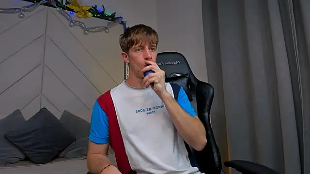 Ostin Saints online show from December 2025 04:02:02 PM