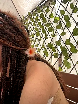 Snapshot of Emma_pink18 chatting on November 2025 03:23:01 PM Emma pink18 online show from November 2025 03:23:01 PM