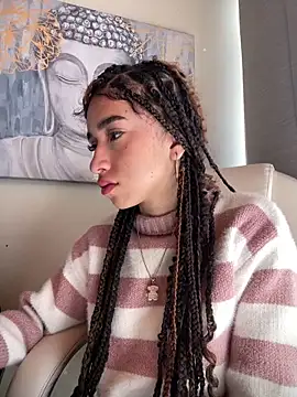 Snapshot of Emma_pink18 chatting on November 2025 02:39:01 PM Emma pink18 online show from November 2025 02:39:01 PM