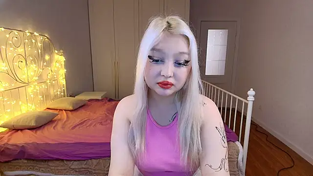 Snapshot of angelicaya chatting on November 2025 03:09:02 AM angelicaya online show from November 2025 03:09:02 AM