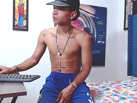 Snapshot of crissex3 chatting on March 2026 02:07:01 AM crissex3 online show from March 2026 02:07:01 AM