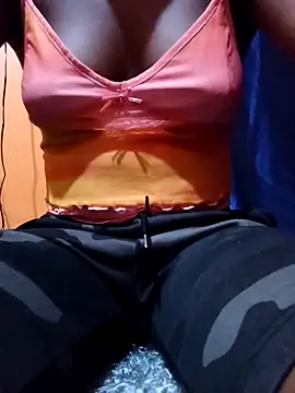 Snapshot of AngelaGraceY chatting on November 2025 11:21:02 AM AngelaGraceY online show from November 2025 11:21:02 AM