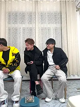 Snapshot of Delicious-boys-001 chatting on November 2025 10:15:01 AM Delicious-boys-001 online show from November 2025 10:15:01 AM