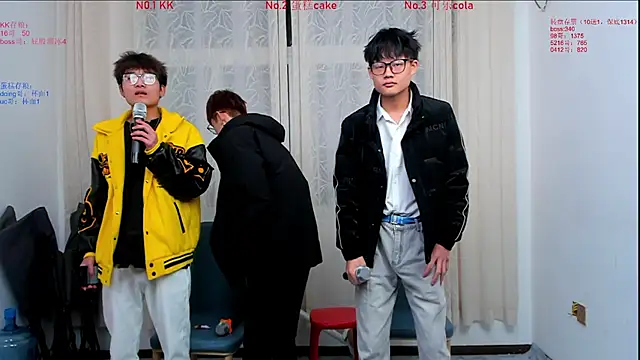 Snapshot of Delicious-boys-001 chatting on November 2025 10:37:02 AM Delicious-boys-001 online show from November 2025 10:37:02 AM