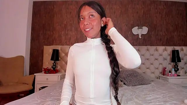 Snapshot of DaimondJohnson chatting on February 2026 04:22:01 AM DaimondJohnson online show from February 2026 04:22:01 AM