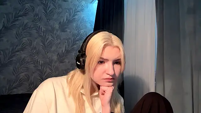 Snapshot of Cindi_Jacobs chatting on November 2025 05:02:01 PM Cindi Jacobs online show from November 2025 05:02:01 PM