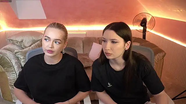 Snapshot of Liza_Mur chatting on November 2025 03:13:02 PM Liza Mur online show from November 2025 03:13:02 PM