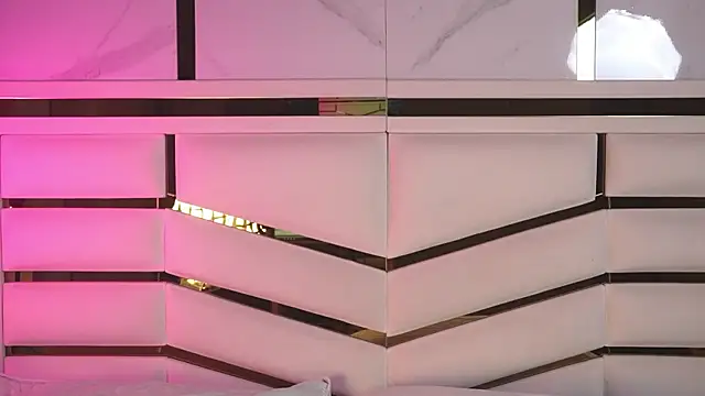 luciana agudelo online show from March 2026 07:18:02 PM