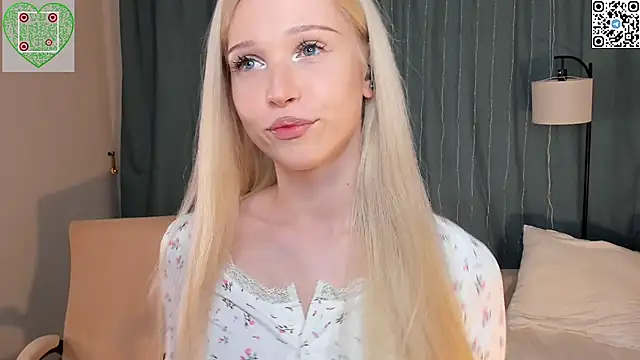 CherrylHolme online show from April 2026 09:41:02 PM