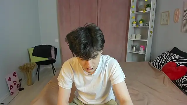 kevinhunter  online show from November 2025 09:13:02 AM