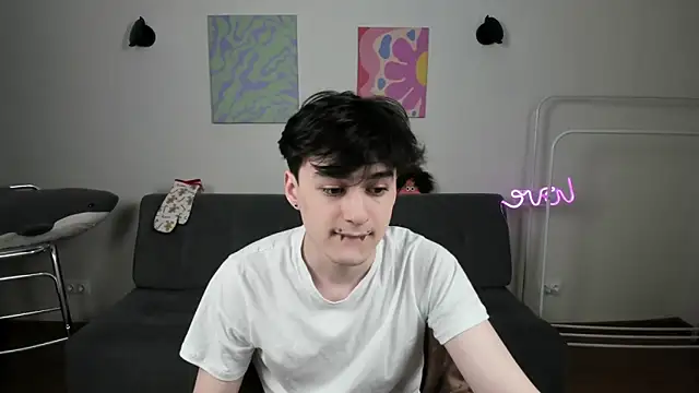 kevinhunter  online show from December 2025 03:40:02 PM