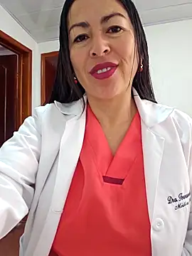 JustSamantha  online show from December 2025 01:05:01 PM