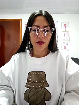 JustSamantha  online show from February 2026 12:00:01 PM