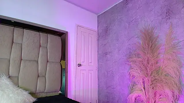 PauletteSanderss online show from February 2026 07:29:02 PM