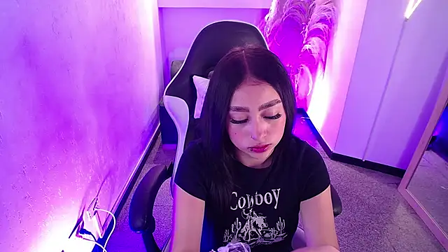 vallolett online show from February 2026 09:56:02 PM