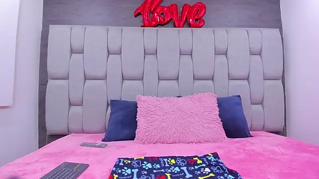 Sarita Ass online show from April 2026 04:39:02 AM